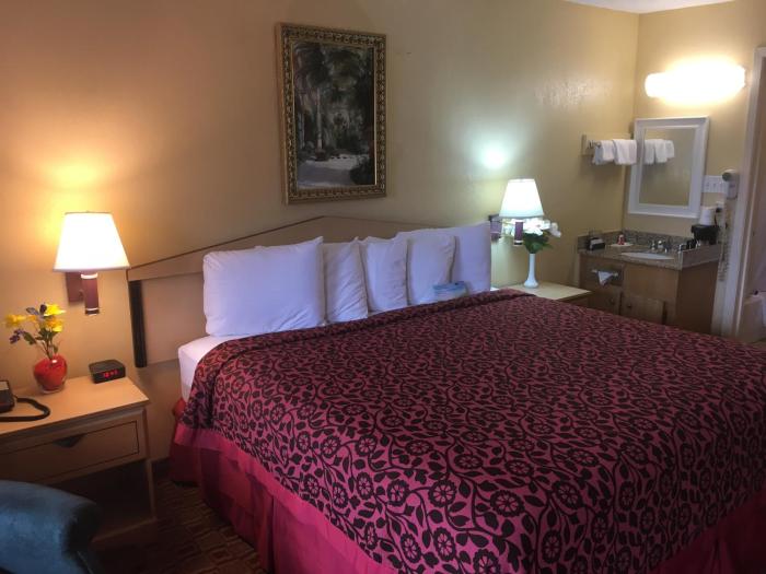 days inn by wyndham yazoo city