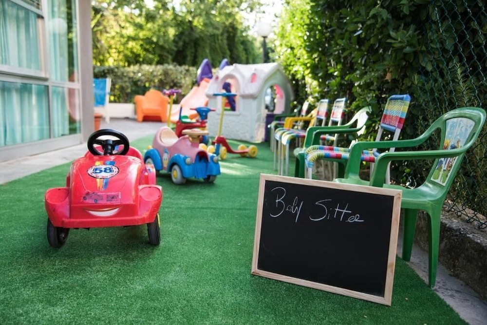 hotel mirage bellaria