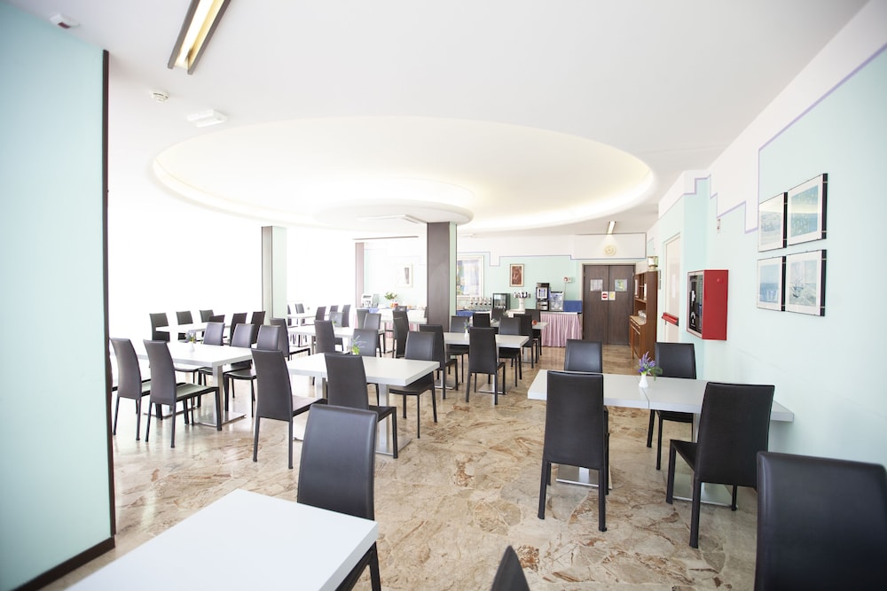 hotel mirage bellaria