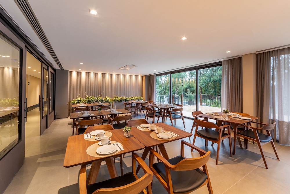 chateau laghetto collection