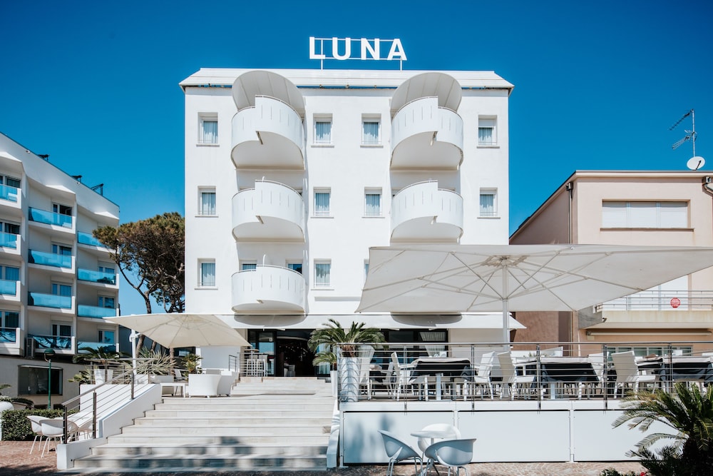 hotel luna