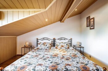 lovely 5 bed authentic house in the arbanasi