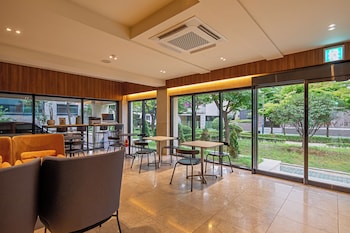yaja hotel peace square branch