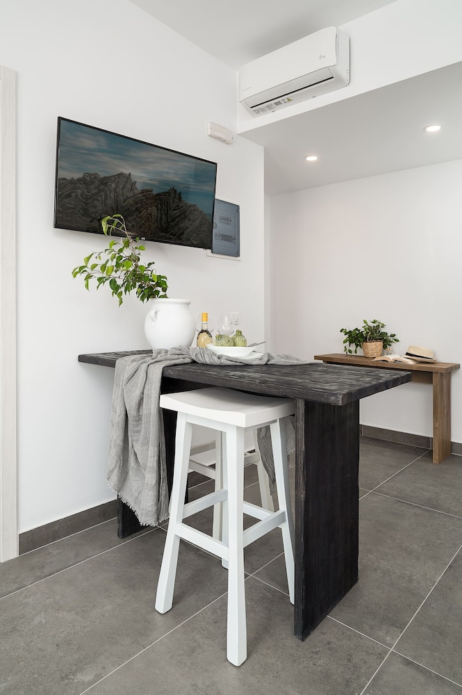 stella luxury apartments