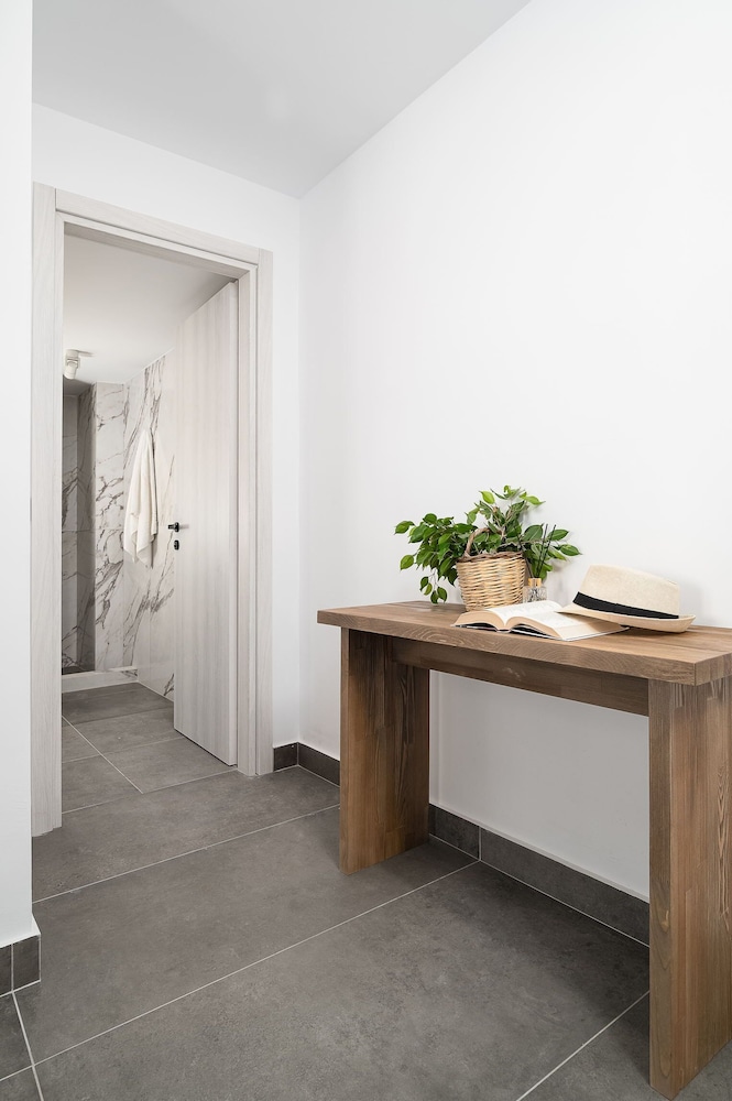 stella luxury apartments