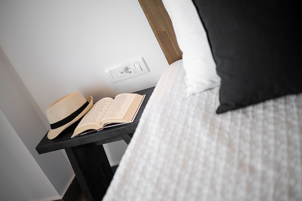 stella luxury apartments