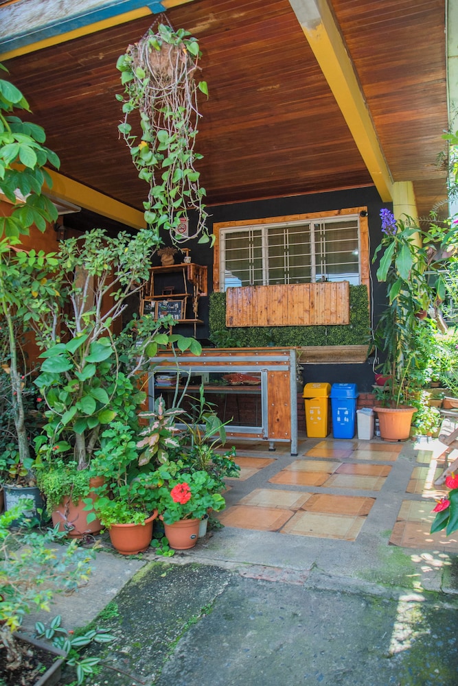 gardens house airport juan santamara a alajuela