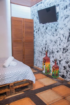gardens house airport juan santamara a alajuela