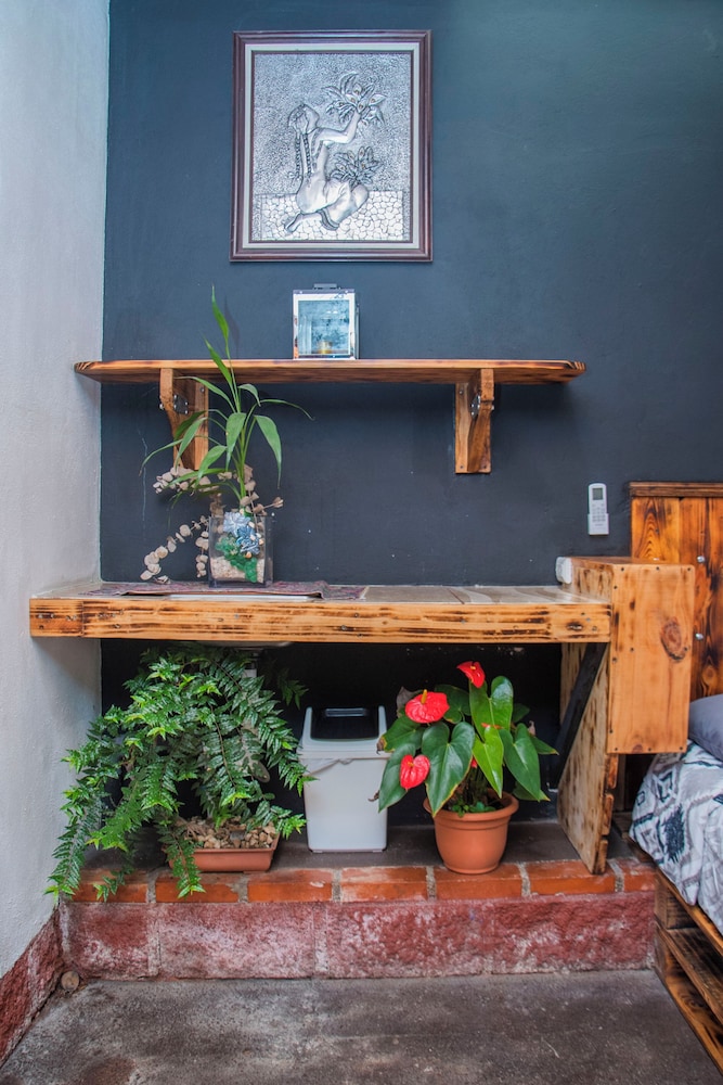 gardens house airport juan santamara a alajuela