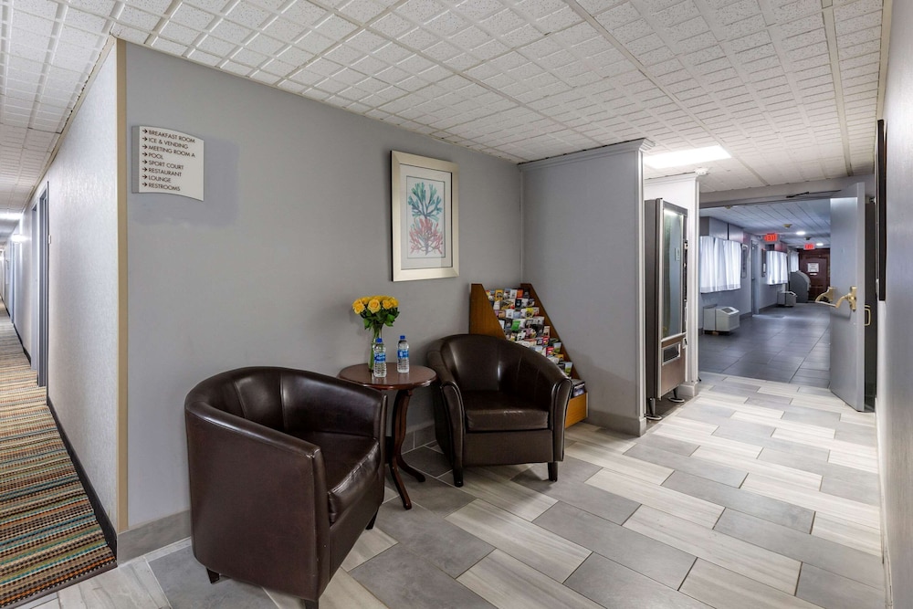 quality inn austintown youngstown west