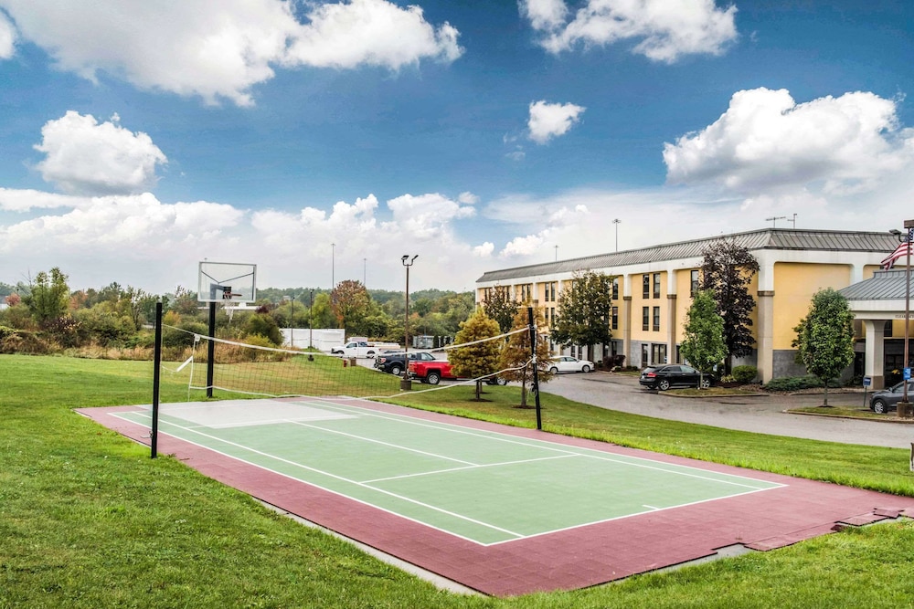 quality inn austintown youngstown west