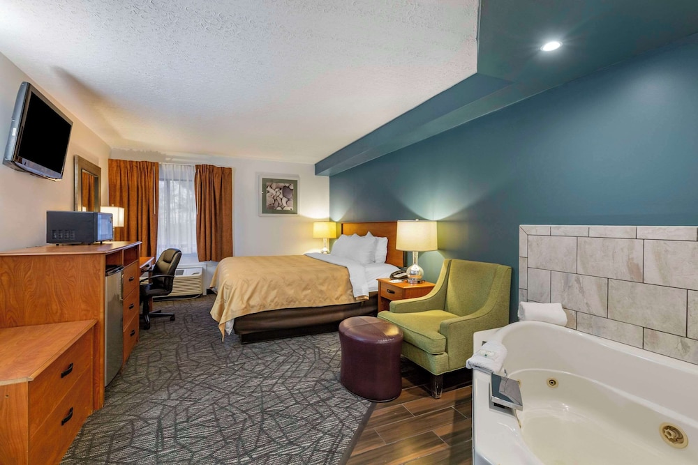 quality inn austintown youngstown west