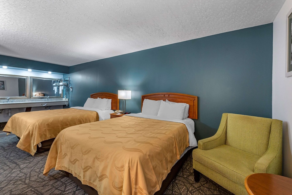quality inn austintown youngstown west