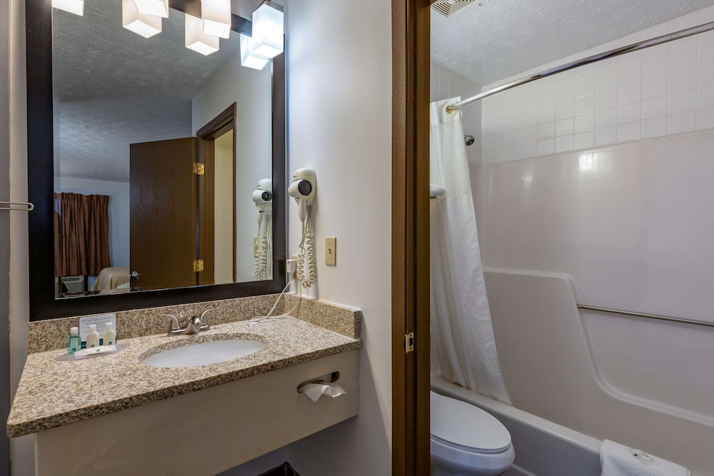 quality inn austintown youngstown west