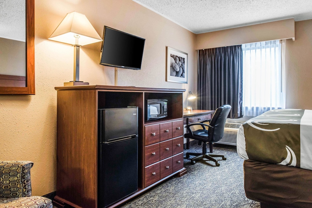 quality inn austintown youngstown west
