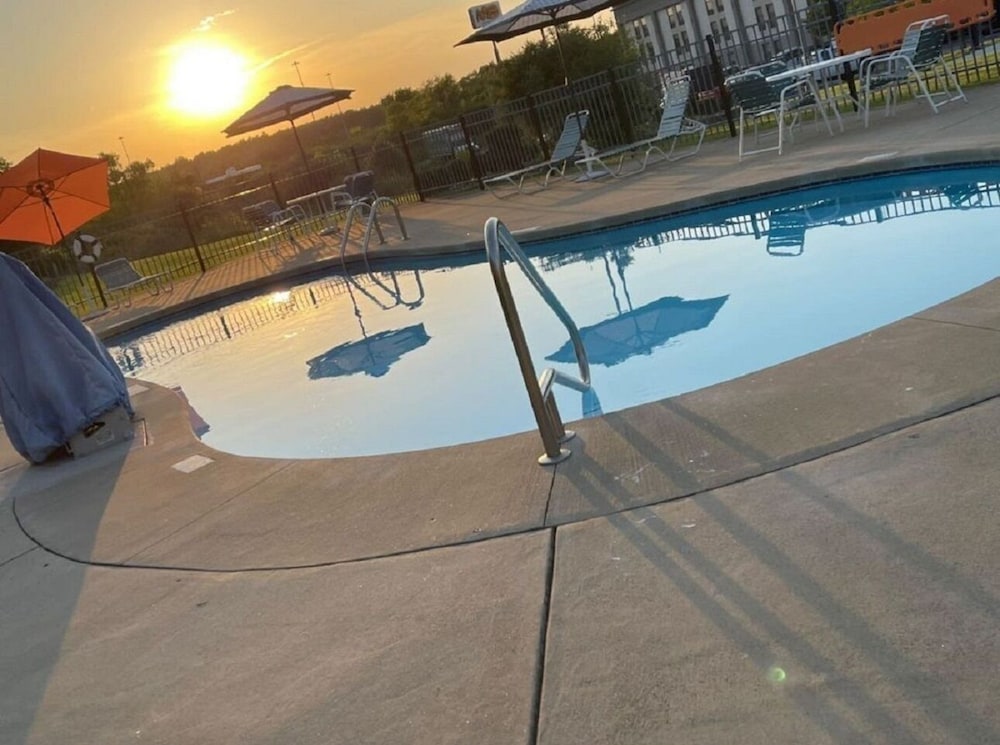 quality inn austintown youngstown west