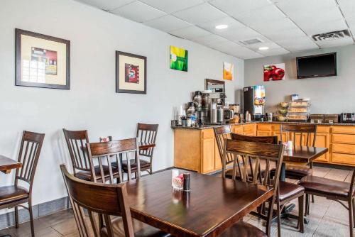 quality inn austintown youngstown west