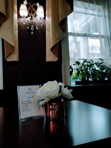 edward hotel paddington