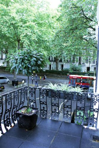 edward hotel paddington