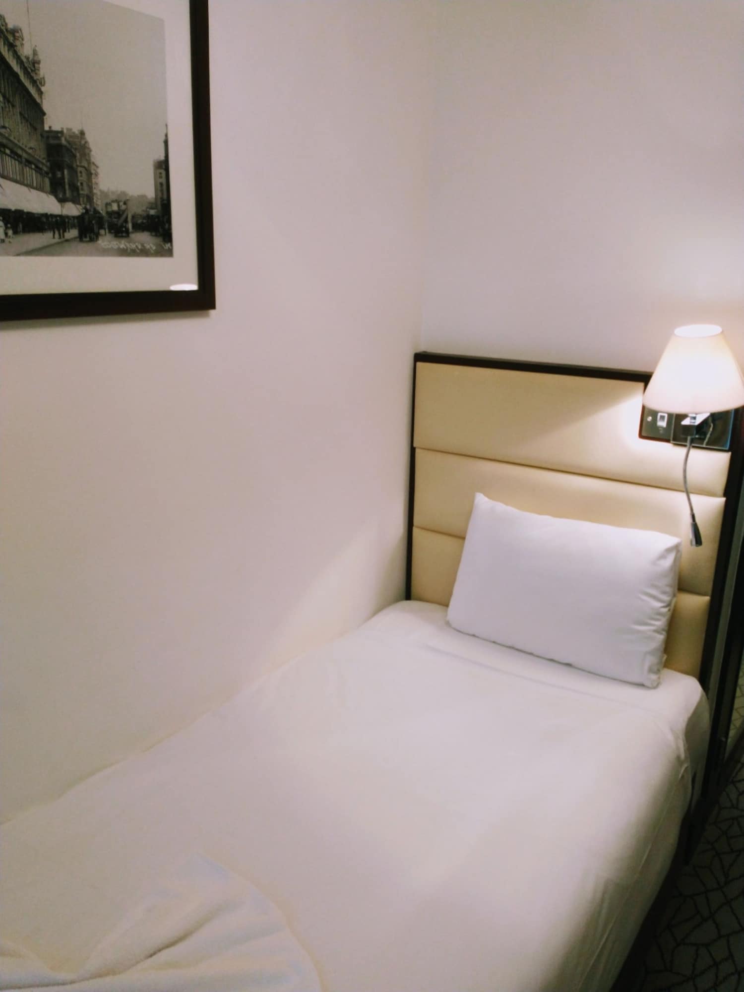 edward hotel paddington