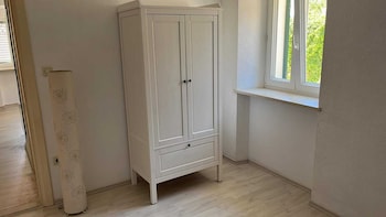 central apartment bol