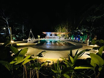 quepos