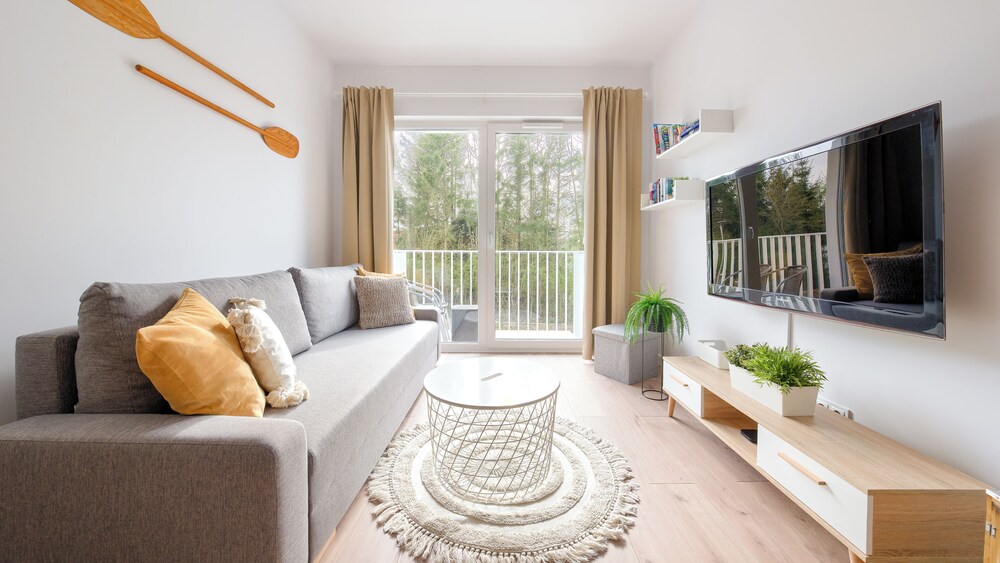 sun and snow lets sea baltic park