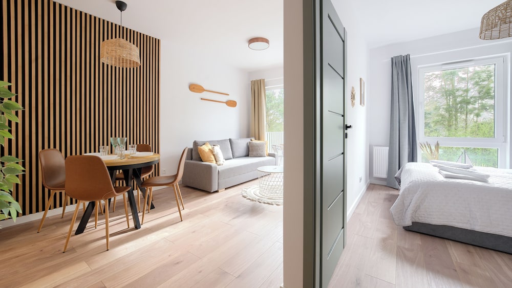 sun and snow lets sea baltic park