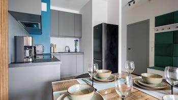 sun and snow lets sea baltic park