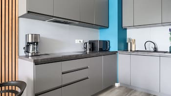 sun and snow lets sea baltic park