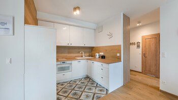 sun and snow lets sea baltic park