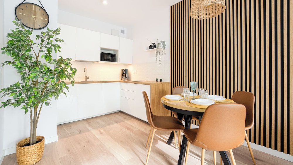 sun and snow lets sea baltic park