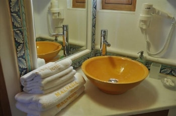 malvasia traditional hotel