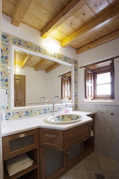 malvasia traditional hotel