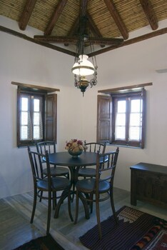 malvasia traditional hotel