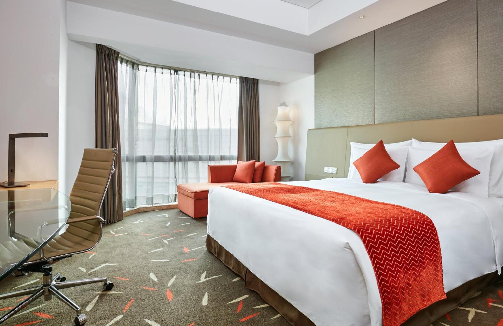 crowne plaza zhongshan wing on city by ihg