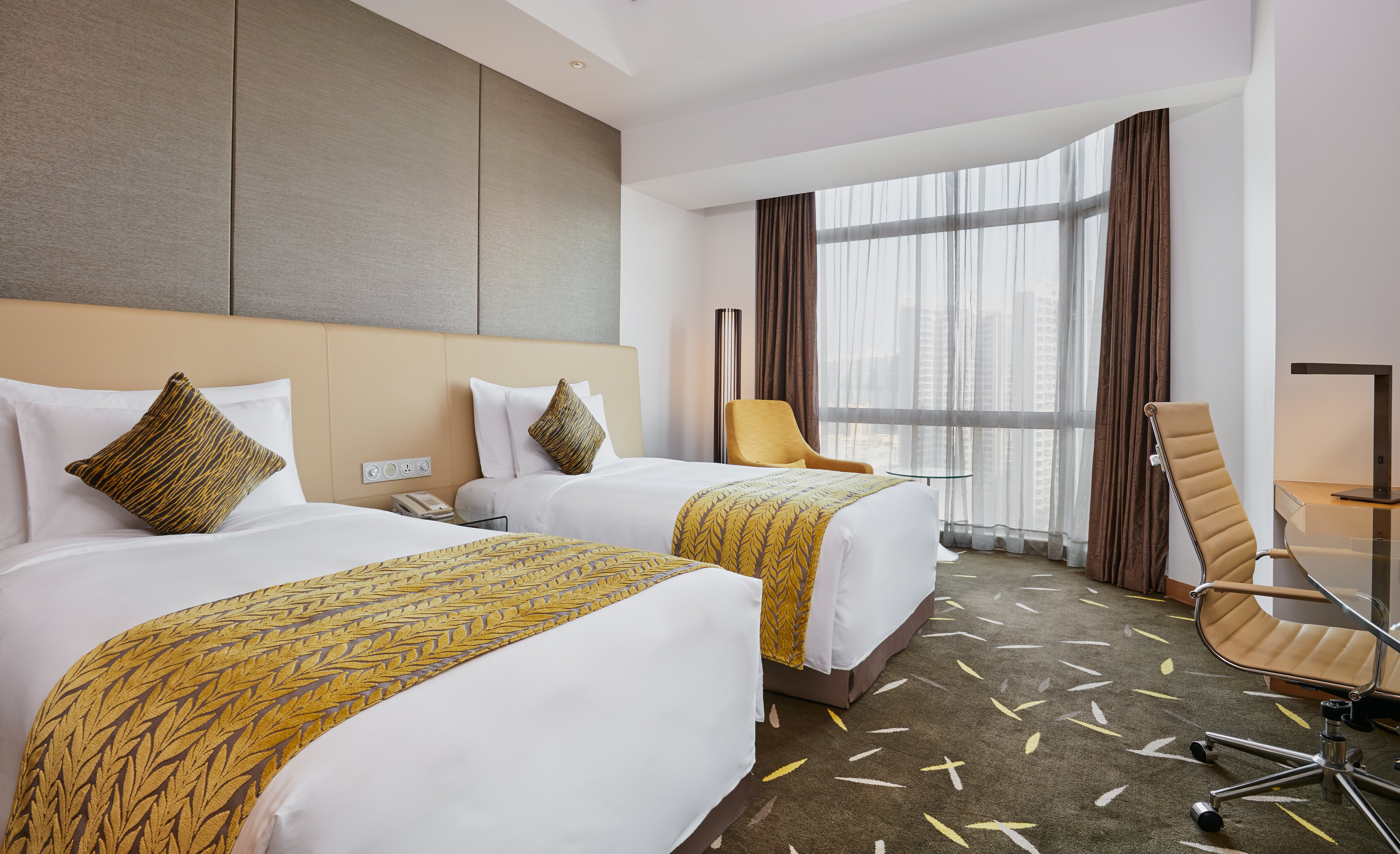 crowne plaza zhongshan wing on city by ihg