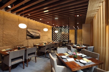 crowne plaza zhongshan wing on city by ihg