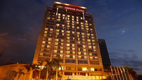 crowne plaza zhongshan wing on city by ihg