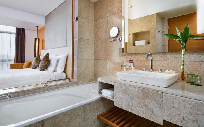 crowne plaza zhongshan wing on city by ihg