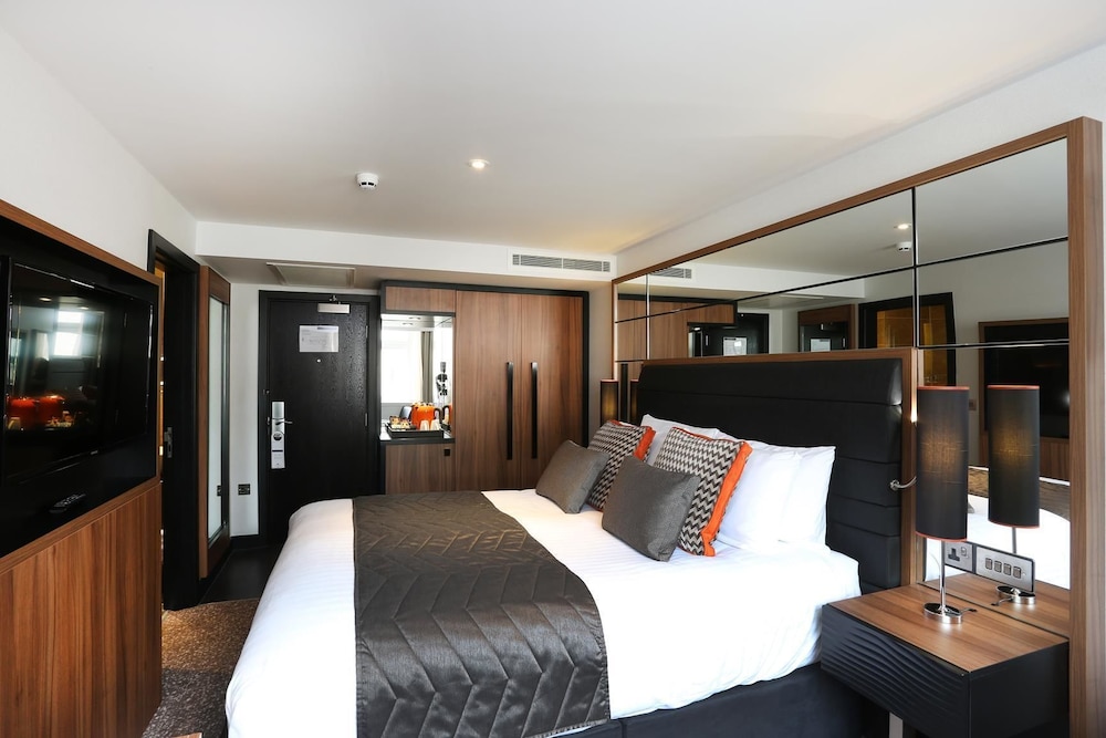 crowne plaza gerrards cross by ihg