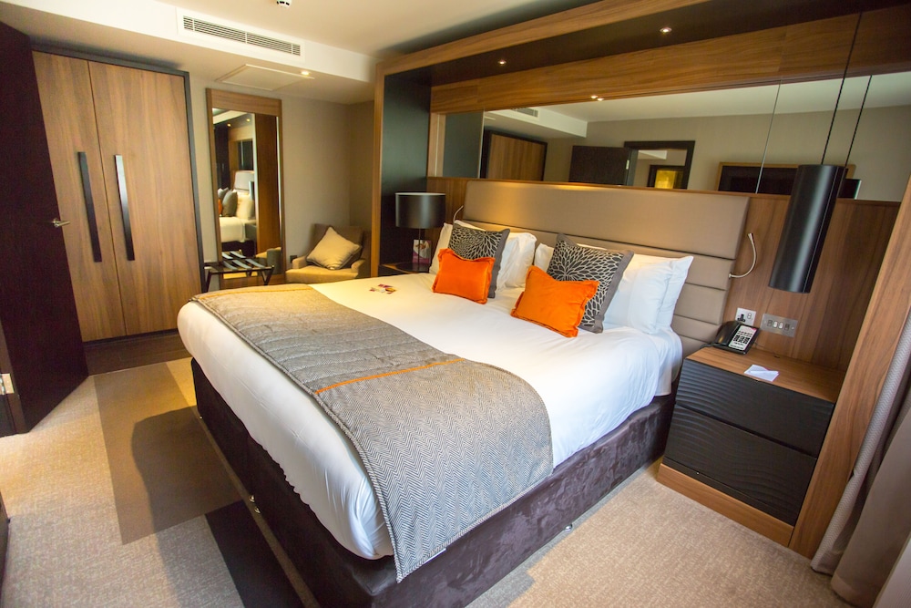crowne plaza gerrards cross by ihg