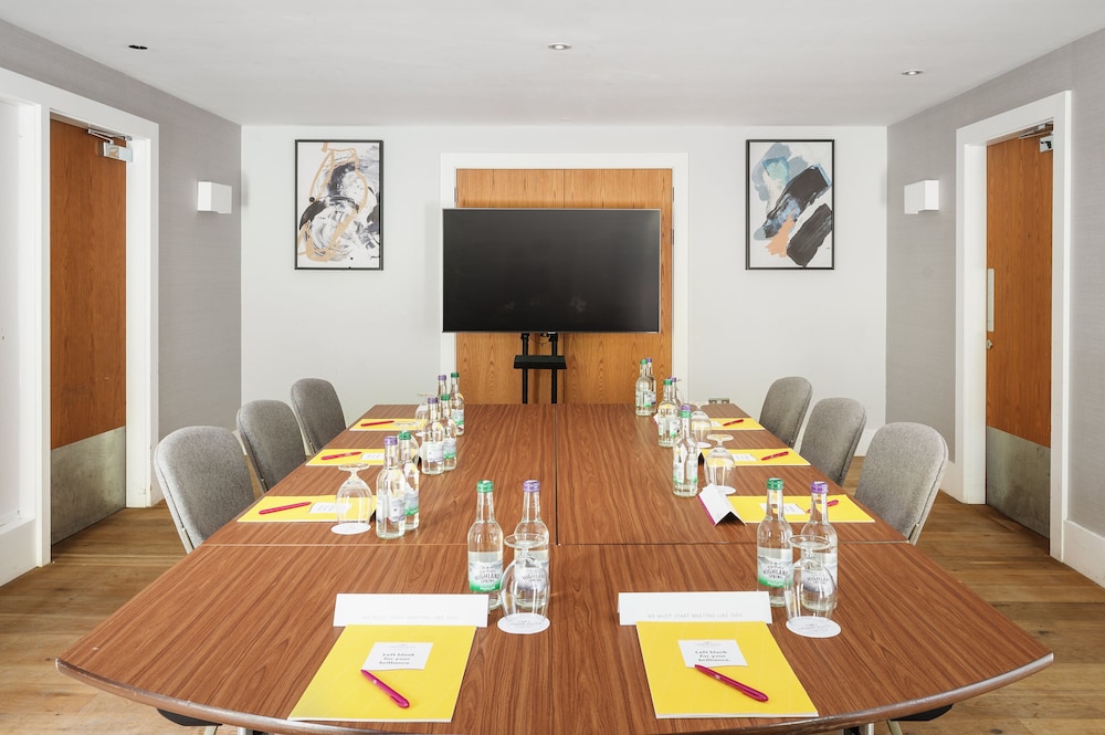 crowne plaza gerrards cross by ihg