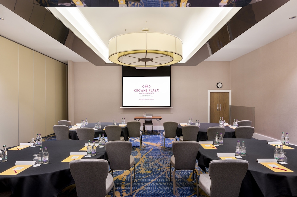 crowne plaza gerrards cross by ihg