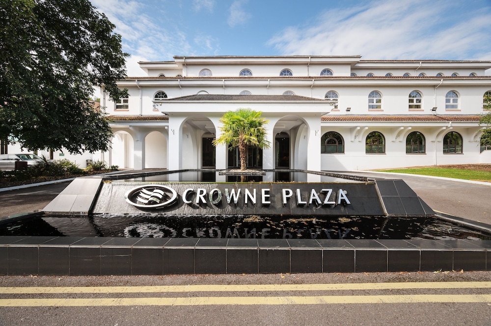 crowne plaza gerrards cross by ihg