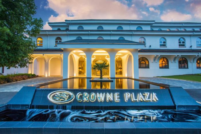 crowne plaza gerrards cross by ihg