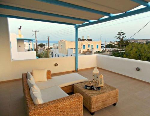 paros