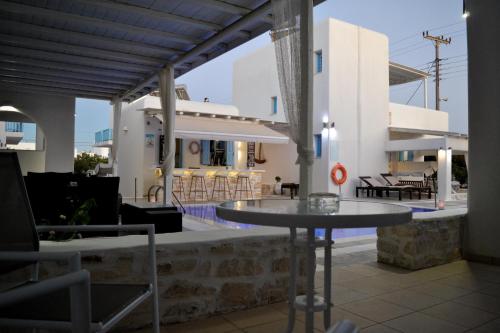 paros