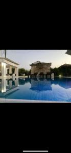 paros