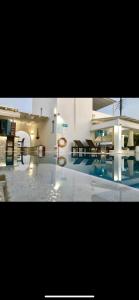 paros
